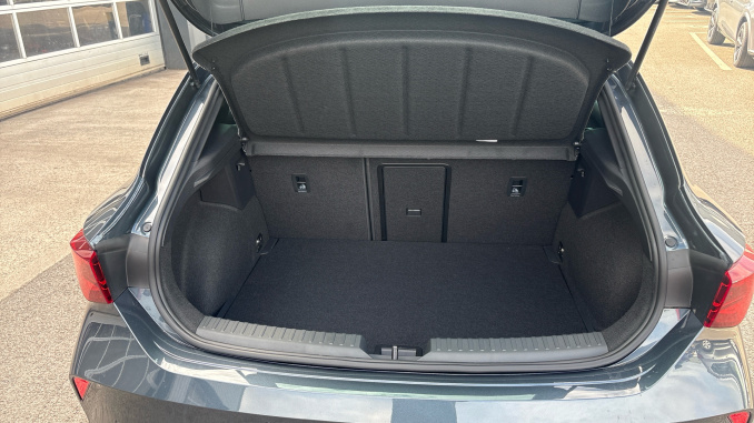CUPRA Leon 1.5 eTSI 150 V2 5dr DSG Petrol Hatchback - Image 20